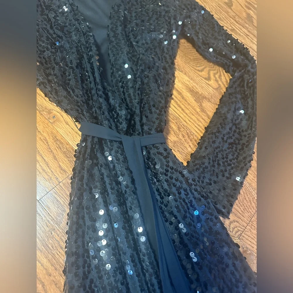 Long sleeve glitter wrap dress - Picture 2 of 2